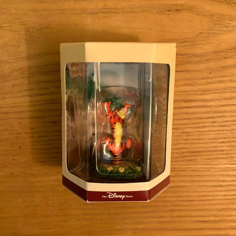 Disney Tigger Tiny Kingdom Figurine